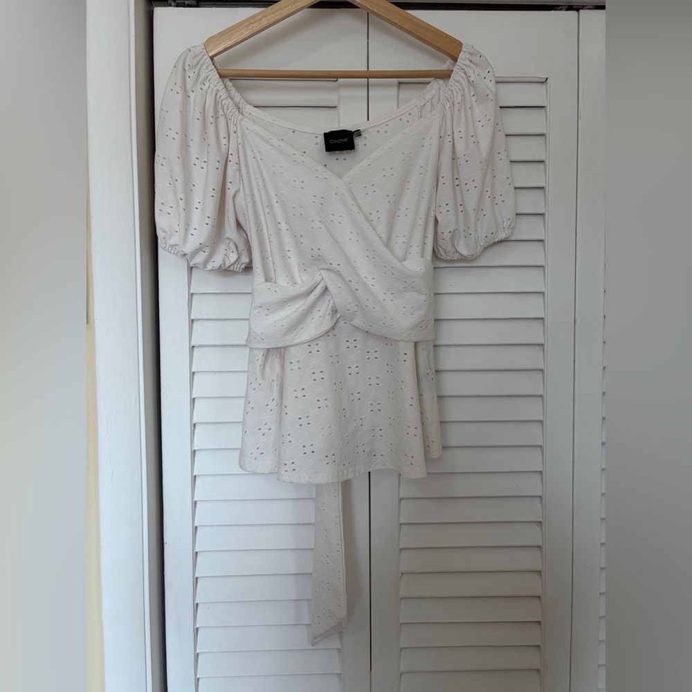 Chicwish White Eyelet Puff Sleeve Blouse